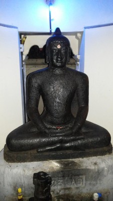 Mavelikara Buddha. Related to early Teravada in Anuradhapura style. Recovered from the marsh near current Hindu temple and installed by the road in 1923 by the people.