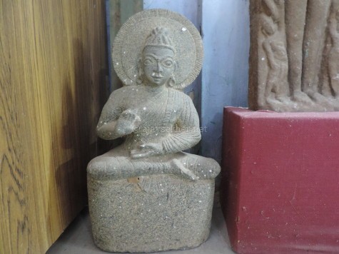 Buddha 3 at Tiruchirapally Govt Museum, seems to be of later middle ages.